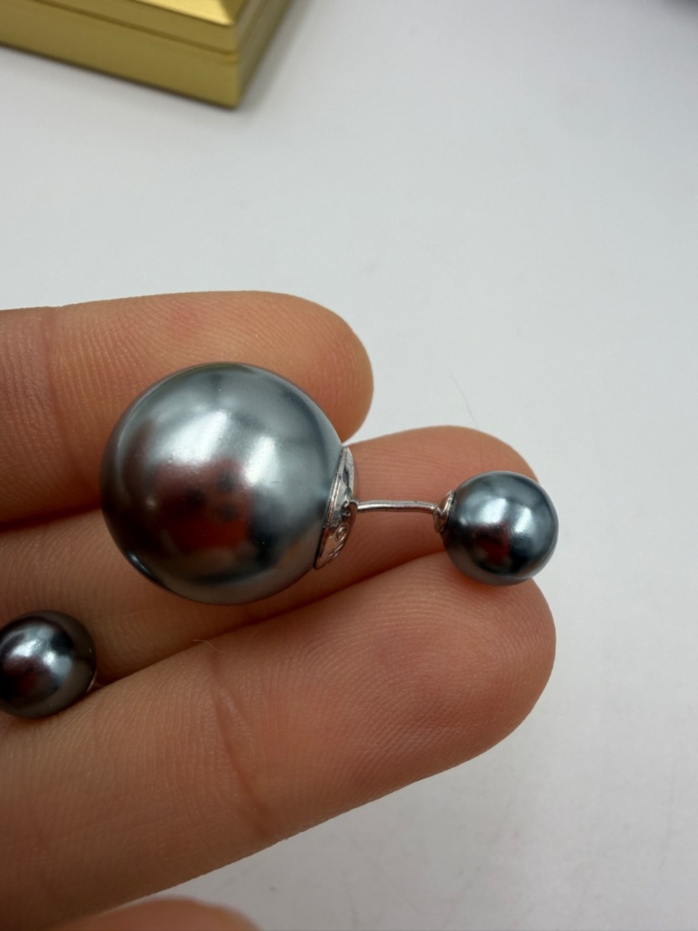 Dior Earrings Tribales Pearl Gray Stud 925 - Picture 2 of 6